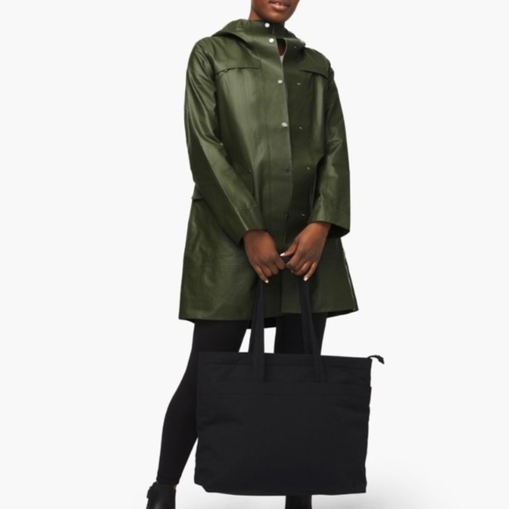 Lululemon Into the Drizzle Jacket
